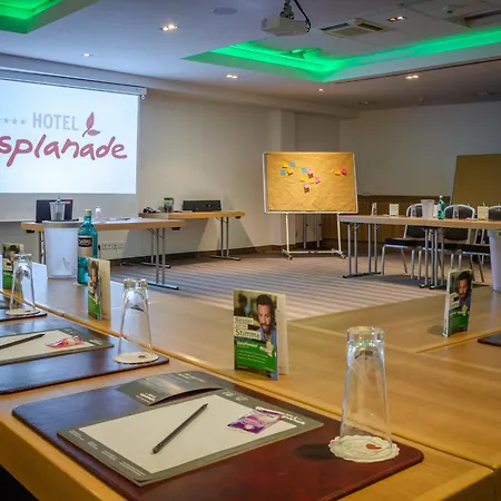 Esplanade 4*